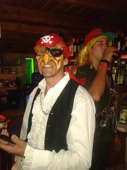 gonzalo disfrazado queda mejor